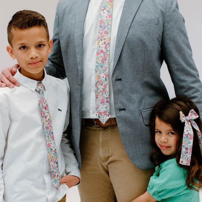 Boy wearing Boon Ties Boys' Tie - Blooming Floral