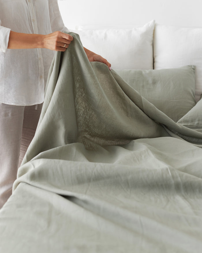 Calm sage linen flat sheet