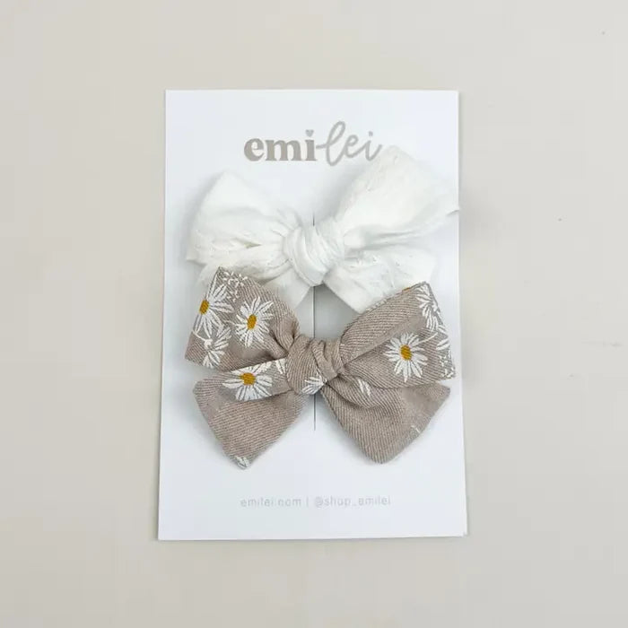 Stitched White/Neu Daisy
