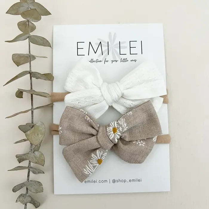 Stitched White/Neu Daisy