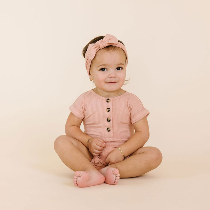 Toddler girl wearing Lou Lou and Company Ribbed Romper - Audrey