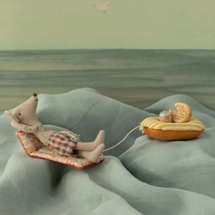 Maileg Beach Mouse With Air Mattress - Dad