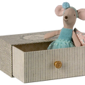 Maileg Maileg Little Sister Dance Mouse in Daybed