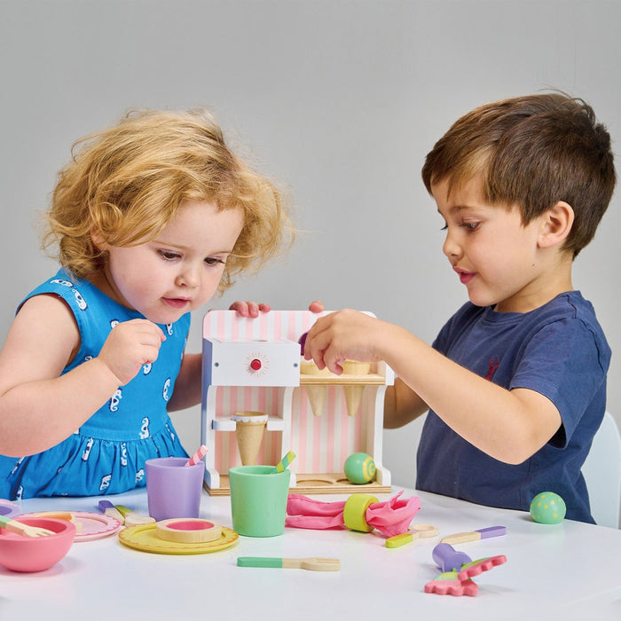 Kids playing with Mentari Toys Ice Cream Kiosk