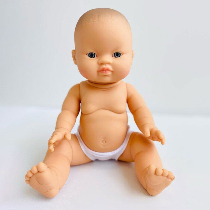 Minikane Paola Reina - Gordis Doll - Alizee with Light Eyes in Diaper