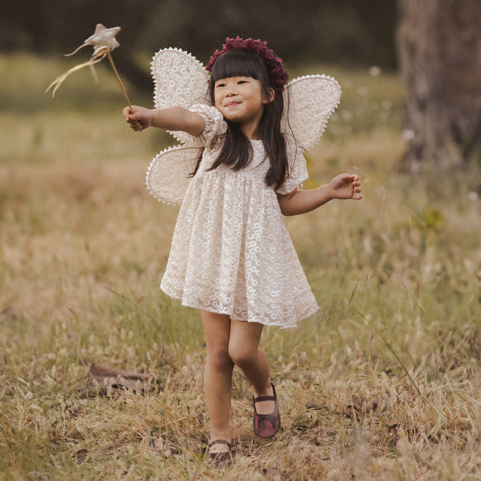 Noralee Wings - Daisy Embroidery - Natural
