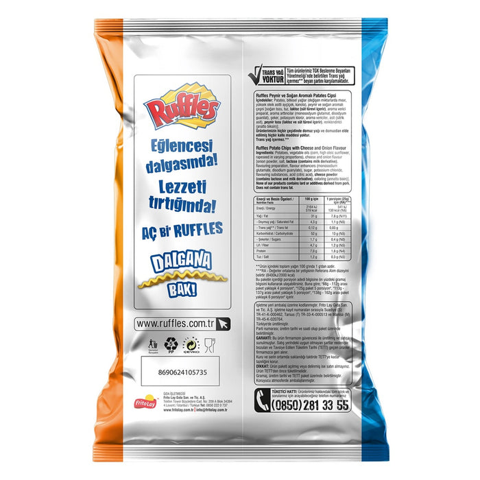 Ruffles Cheese and Onion Potato Chips Super Size bring the bold, savory flavors of Türkiye straight to your snack time.