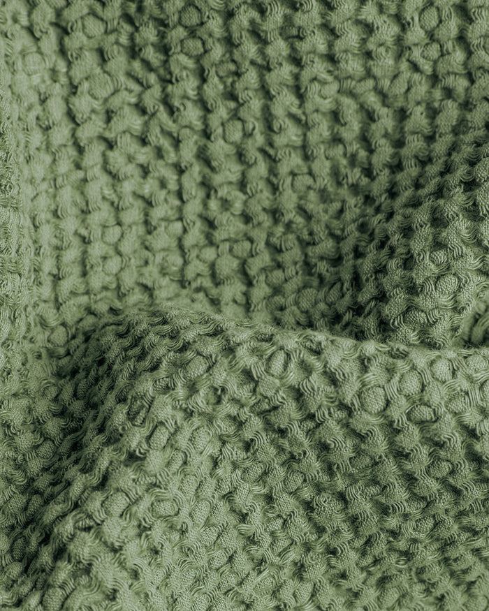 Waffle Bath Towel in Forest green - MagicLinen